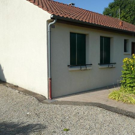 Villa L'Haubette à Courtisols Extérieur photo